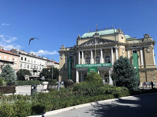 15.Hrvatsko narodno kazalište Ivana pl. Zajca Rijeka (Chorvatské národní divadlo Ivana pl. Zajca v Rijece)